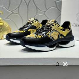 Picture of Versace Shoes _SKUVersacesz38-45AH050220374